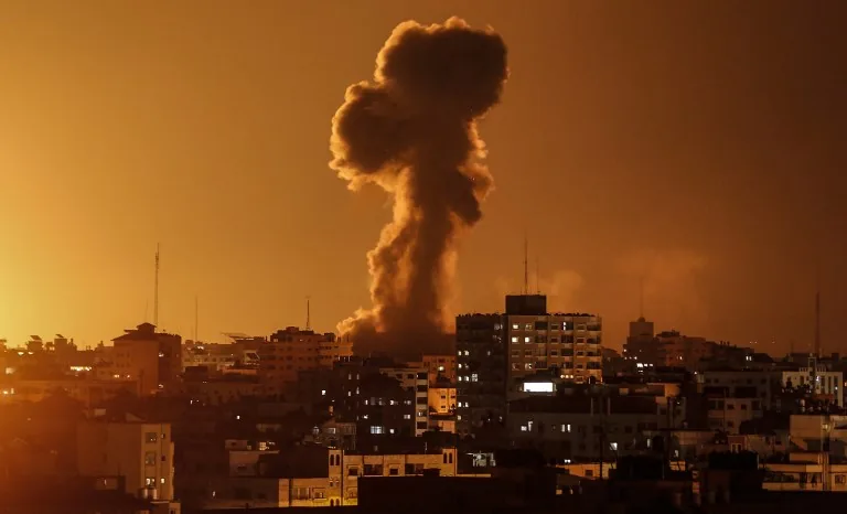 Israel strikes Iran by February 28, 2026?